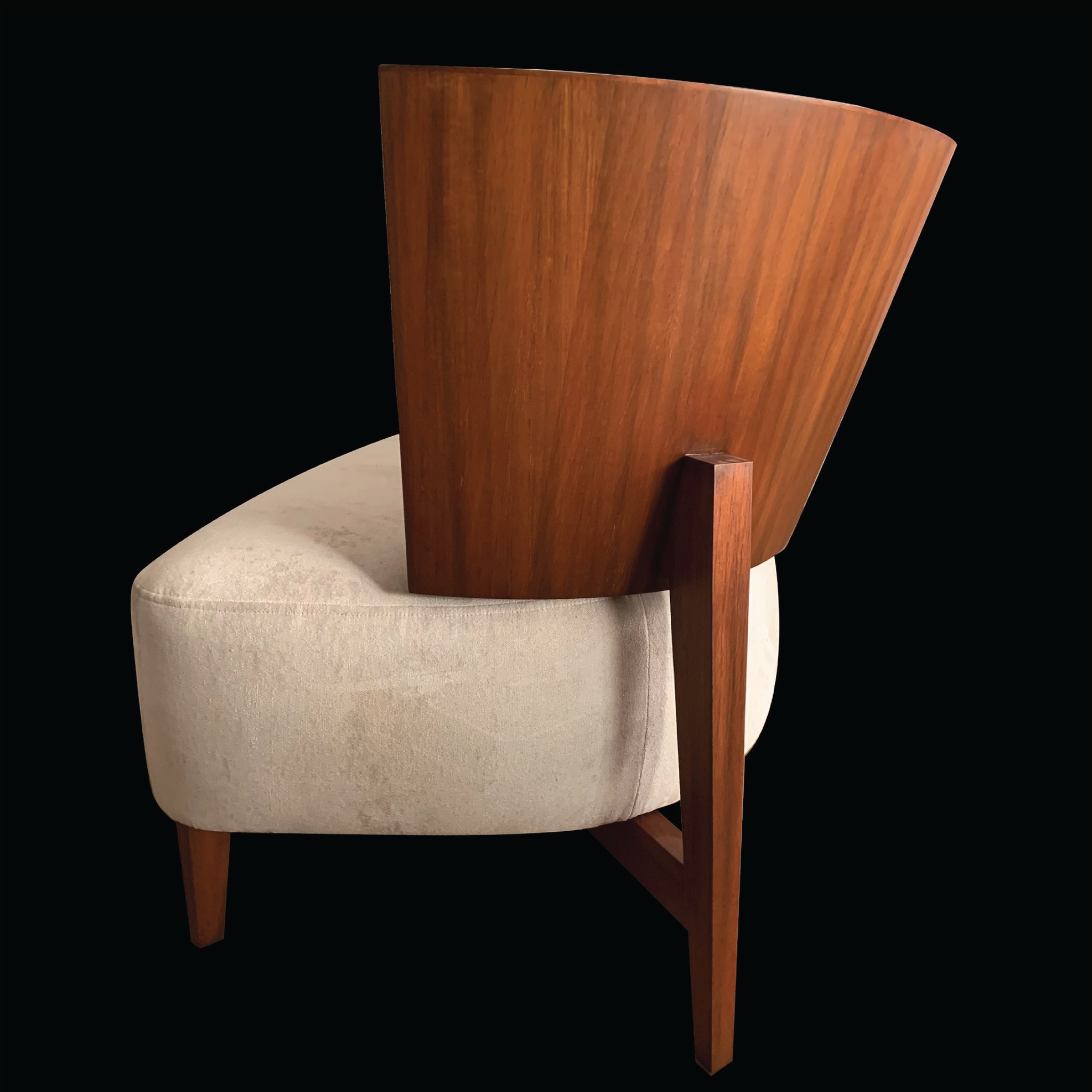 Silla de madera y tapicería fabricada a medida